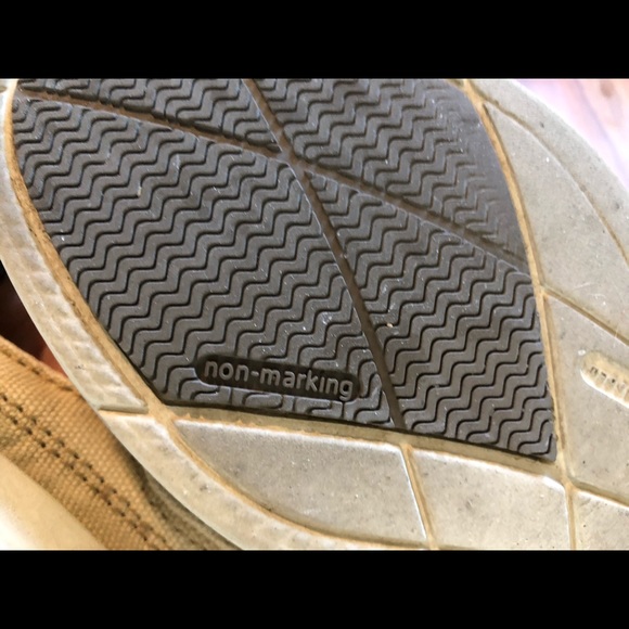 Women’s Crocs Loafers - Picture 3 of 9